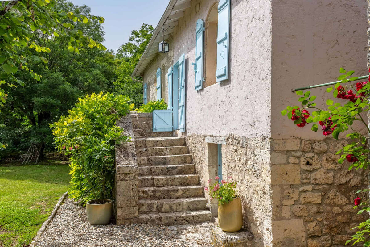 Maison de campagne avec piscine et annexe - photo 11