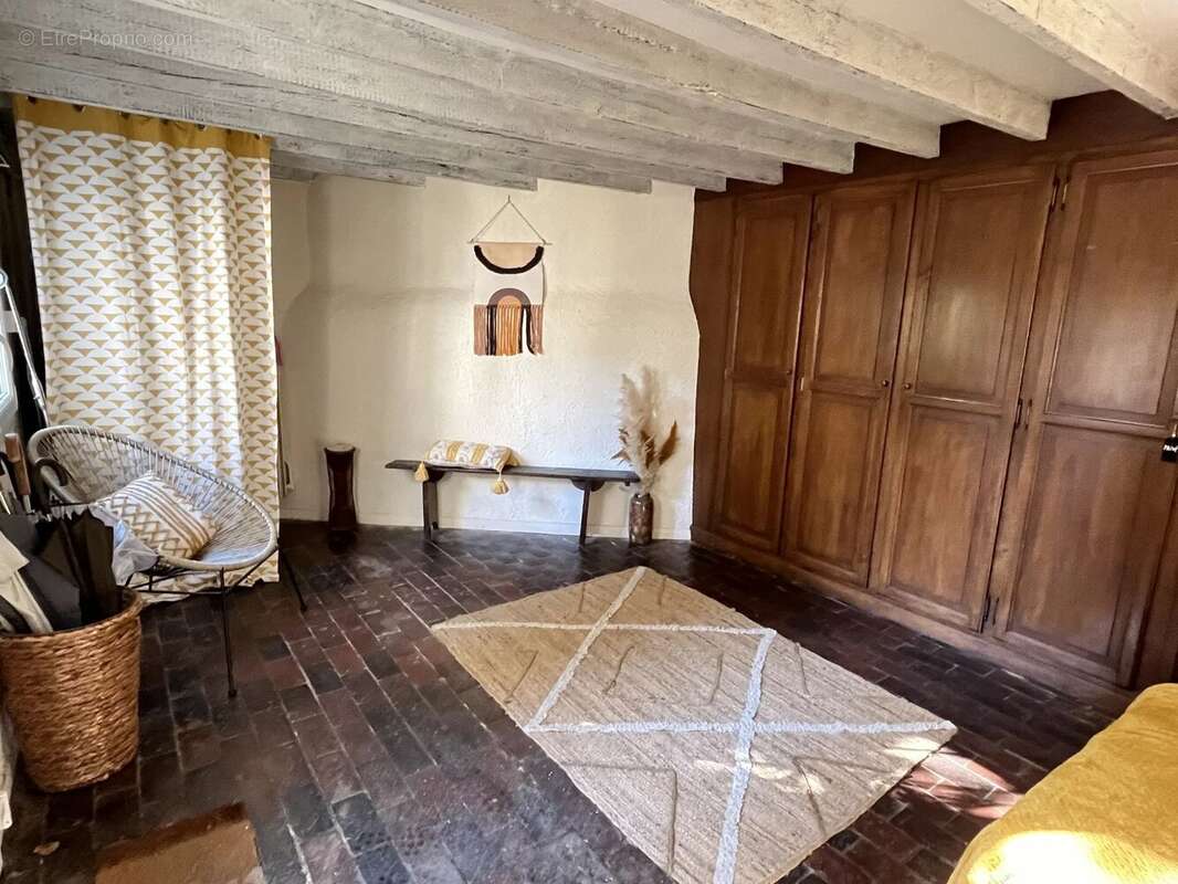 Maison à FAVEROLLES