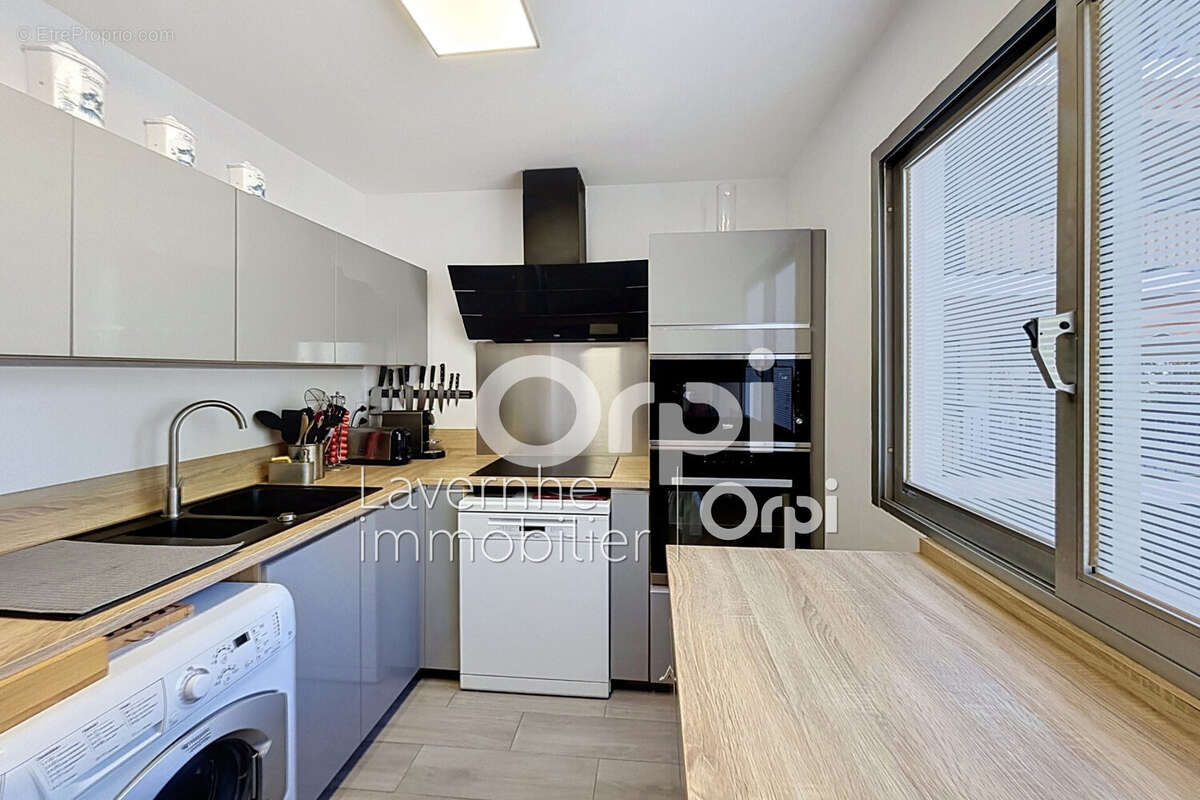 Appartement 76 m² à Antibes  - photo 4
