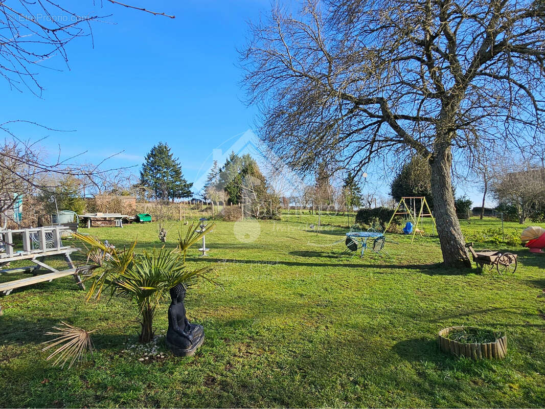 Maison à SAINT-LEON