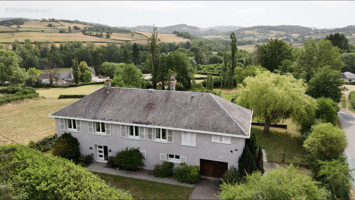 Maison à MONTIGNY-EN-MORVAN