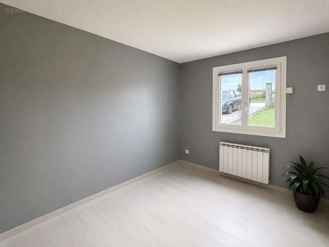 Maison à COULOMMIERS