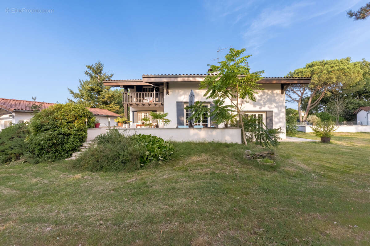 Maison à VILLETTE-D'ANTHON