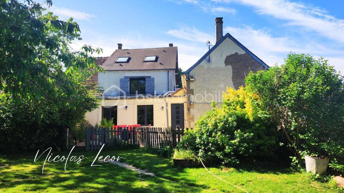 Maison à NERONDES