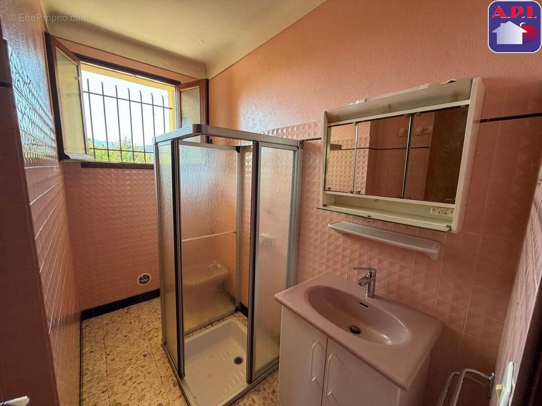 Maison 80 m² à Montjoie-En-Couserans  - photo 6