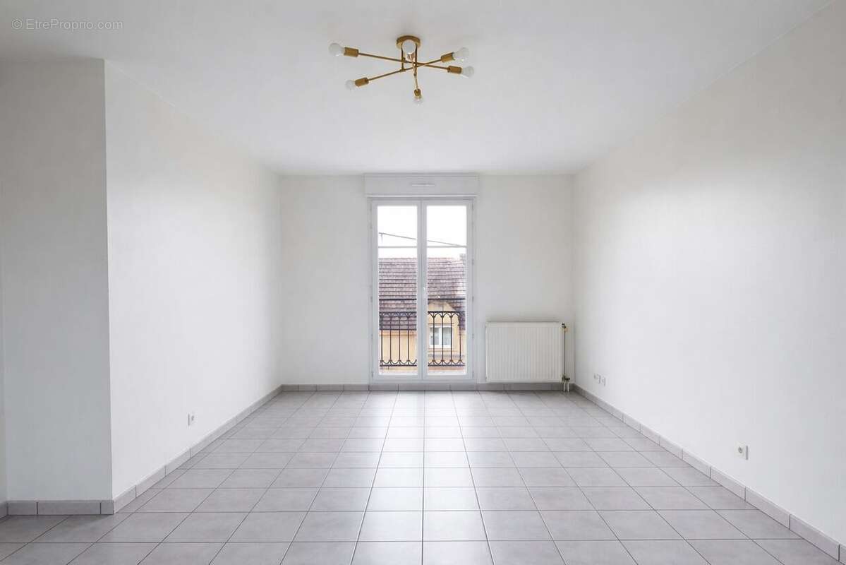 Appartement à CHENNEVIERES-SUR-MARNE