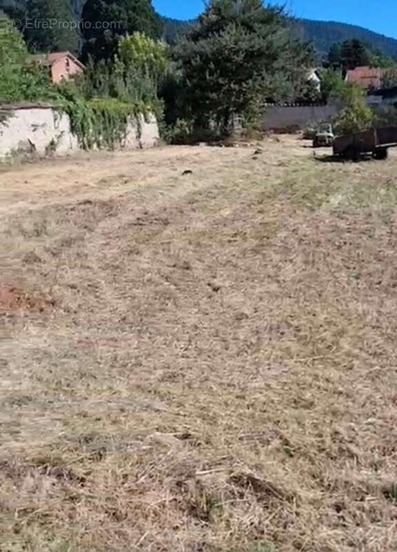 Terrain 755 m² à Bas-En-Basset  - photo 5