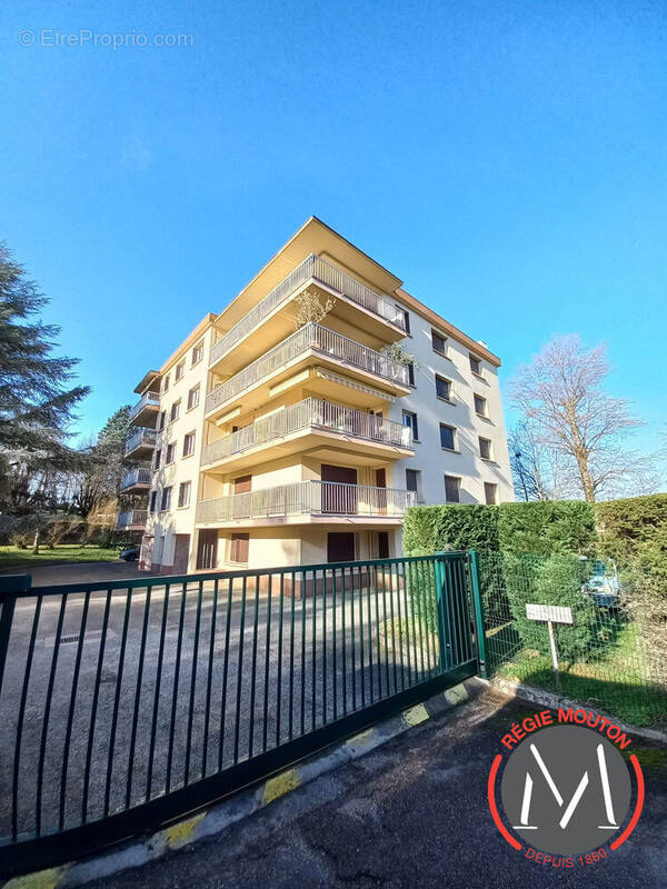 Appartement à FONTAINES-SUR-SAONE