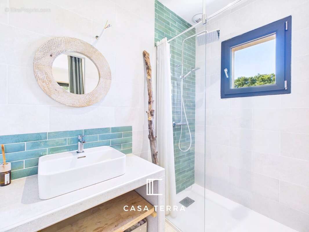 LENZA - Villa composée de 3 logements, vue collines / Pinarello - photo 15