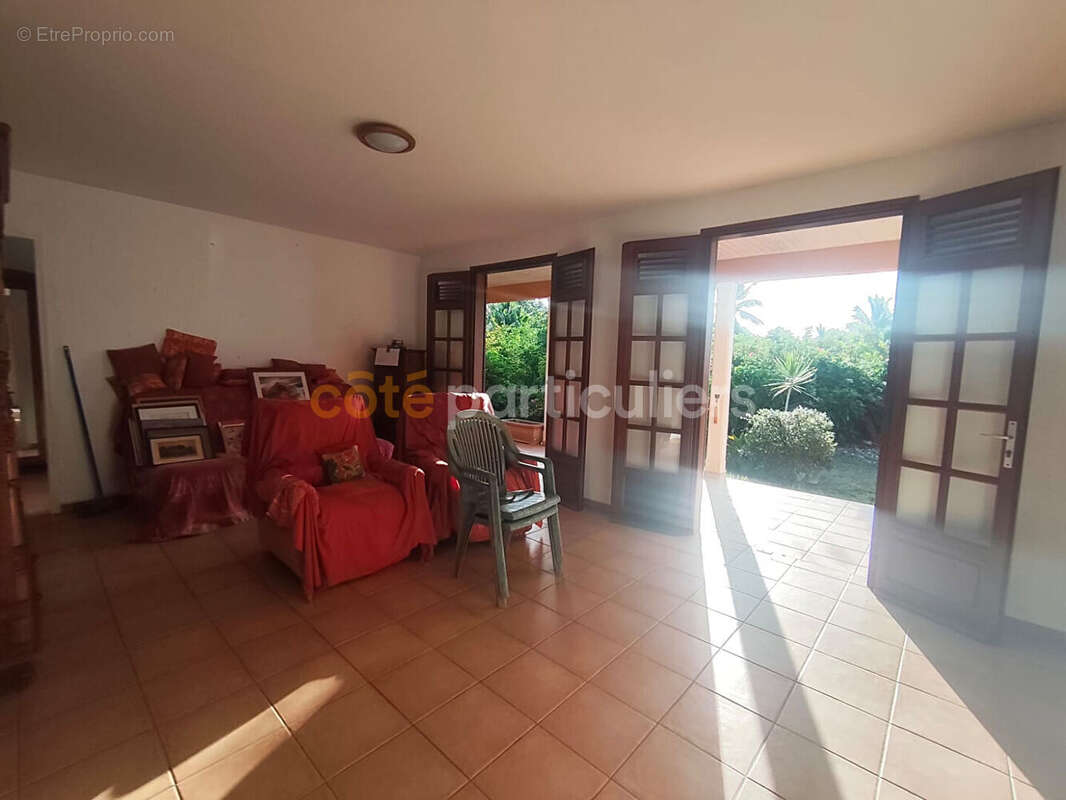 Maison Le Moule 4 pièce(s) sur un terrain de 1130m2 Clôturé - photo 12