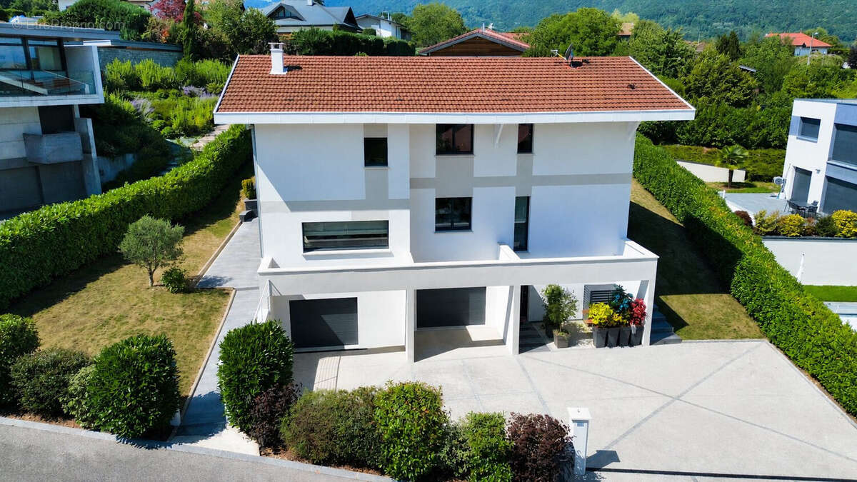 Maison 164 m² à Reignier  - photo 2