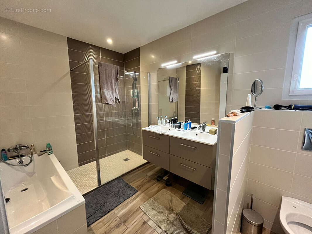 Maison à TILLY-SUR-SEULLES