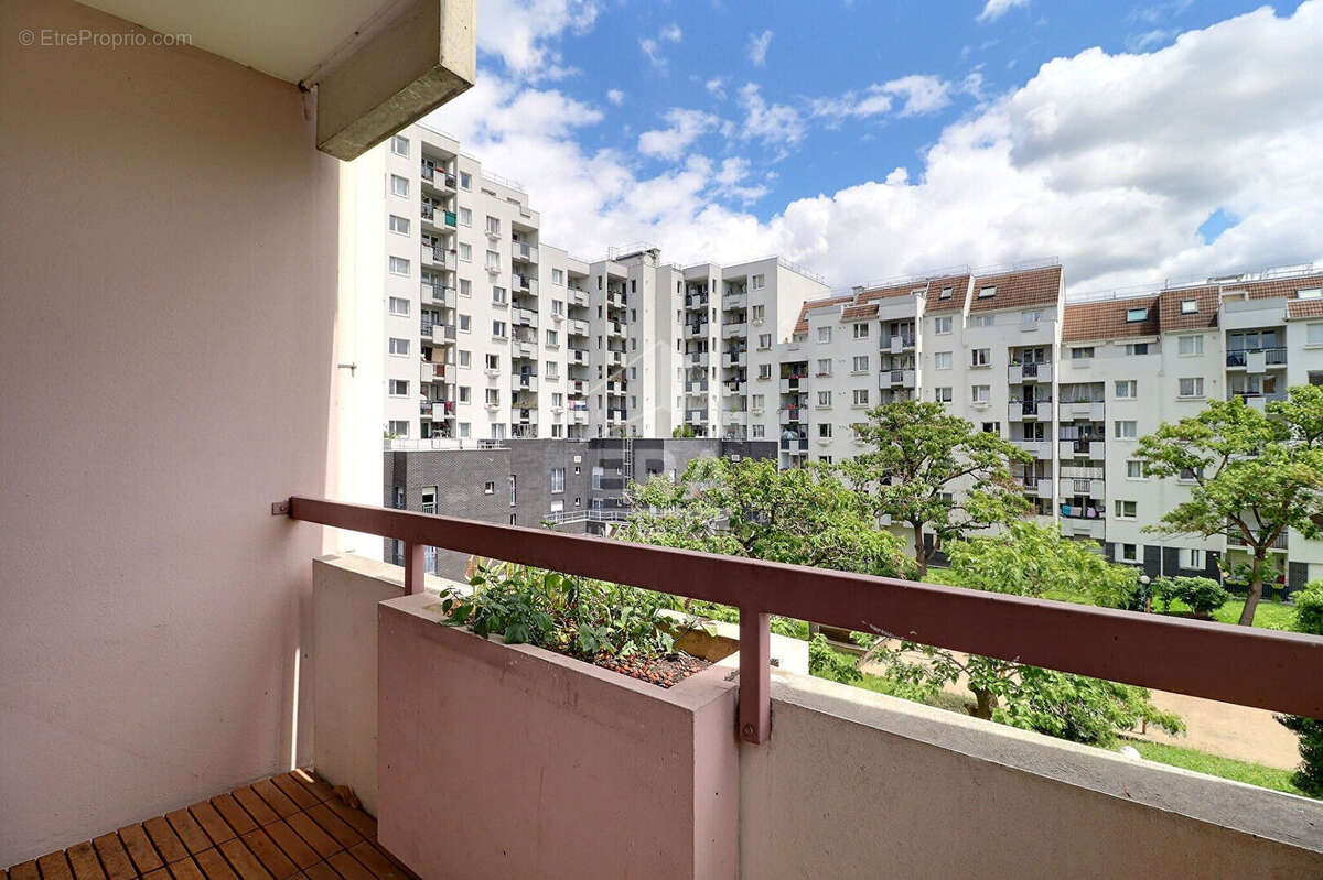 Appartement à EPINAY-SUR-SEINE