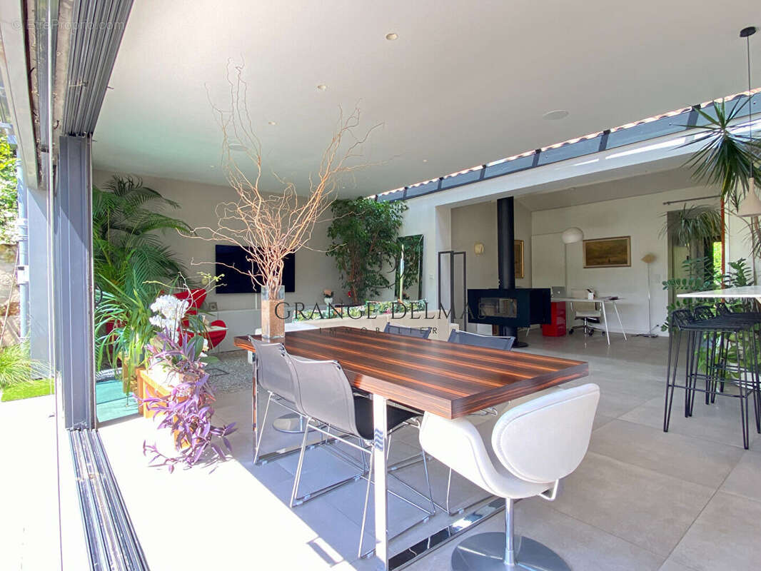Maison de plain pied rénovée avec jardin - TALENCE - photo 3