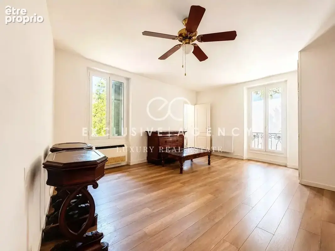 Le Cannet Mairie – Maison de ville 165m² avec terrasse panoramique et vue mer - photo 6