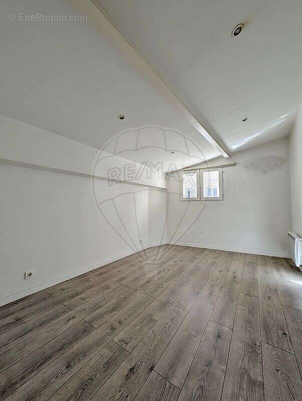 Appartement à MARSEILLE-2E