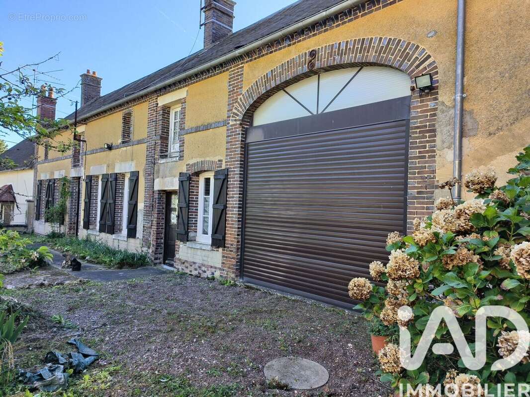 Maison 69 m² à Sormery  - photo 2