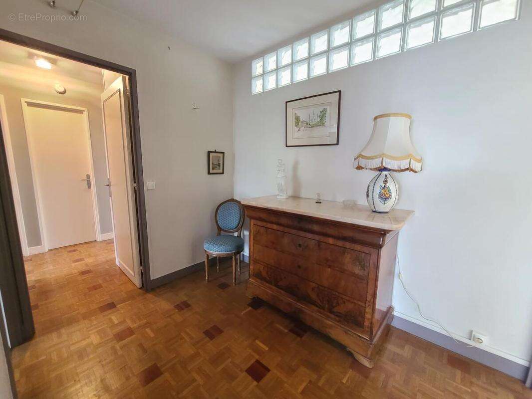 Appartement à RUEIL-MALMAISON
