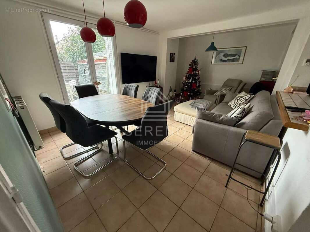 Maison à FONTENAY-SOUS-BOIS