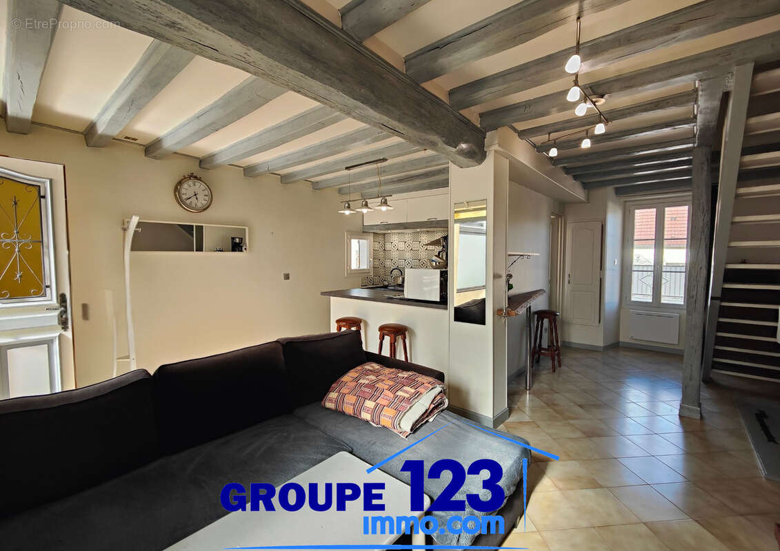 Maison à BUSSY-EN-OTHE