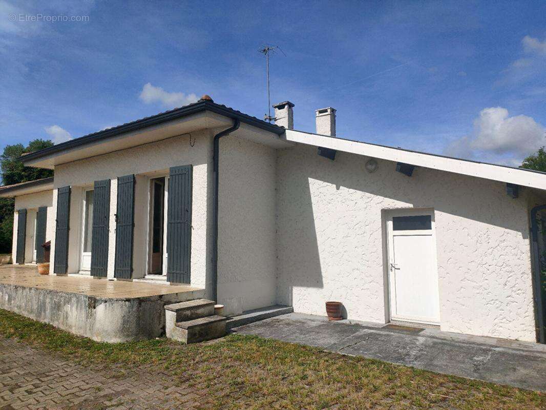 Maison à YVRAC