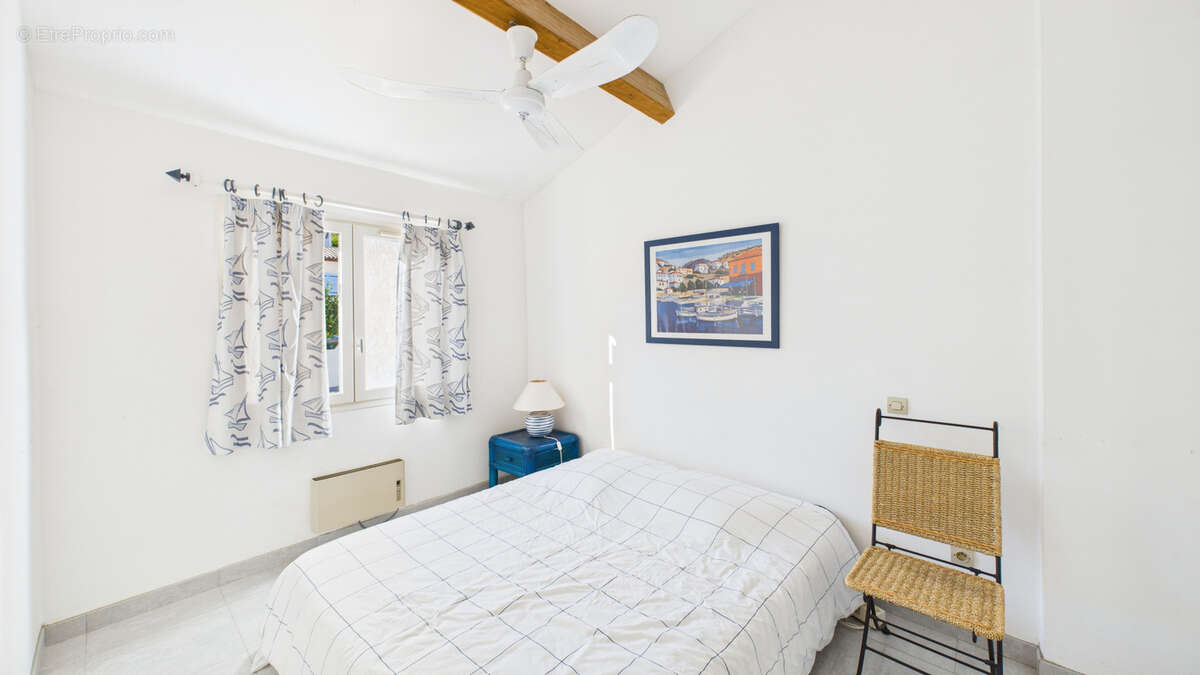 Appartement à CARQUEIRANNE