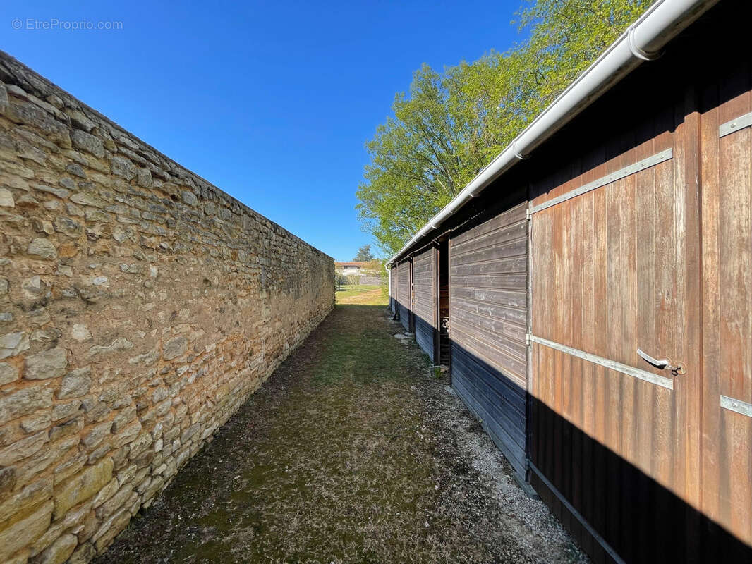 Maison à CEAUX-EN-COUHE