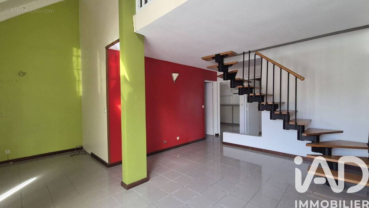 Photo 1 - Appartement à LES ABYMES