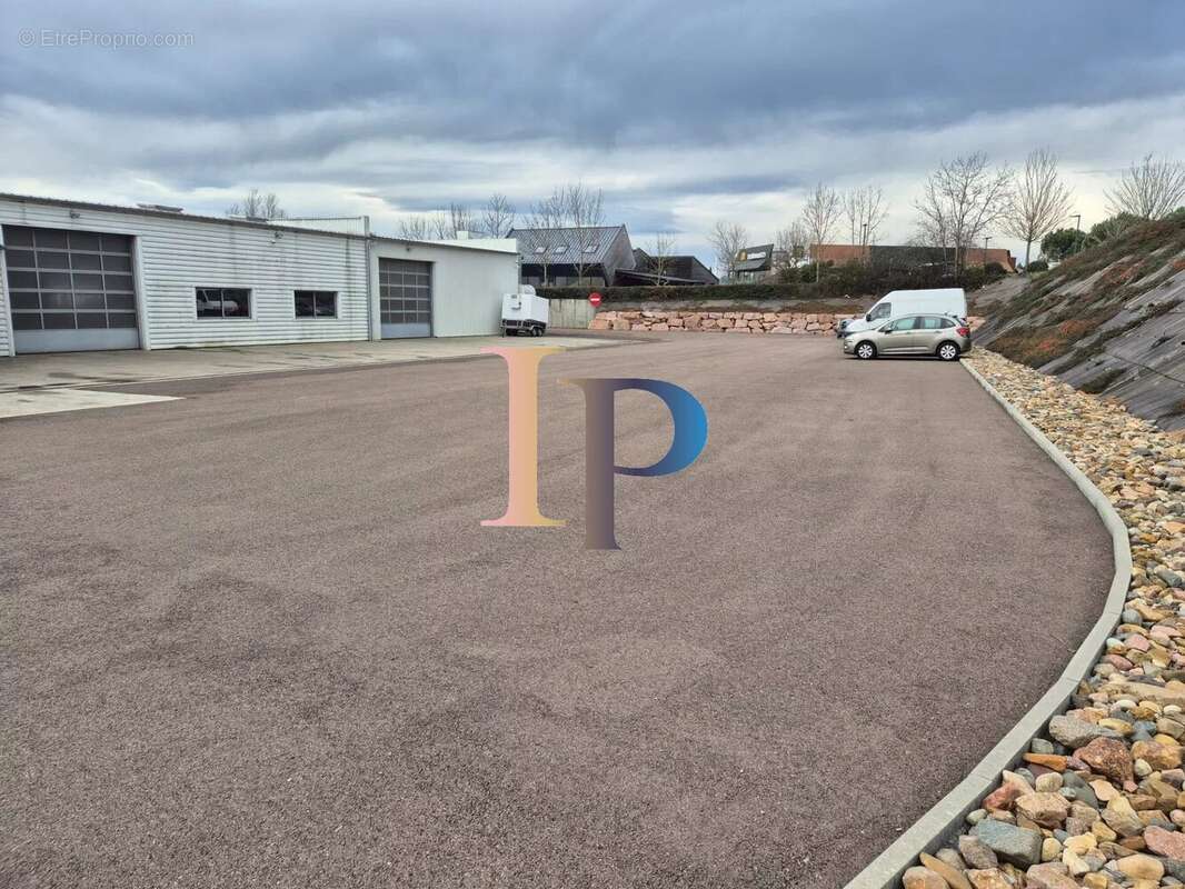 Local industriel et commercial - photo 35