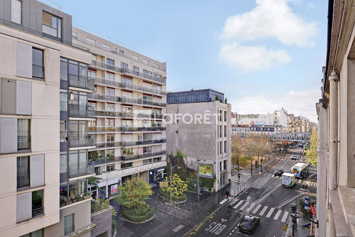 Appartement à PARIS-15E