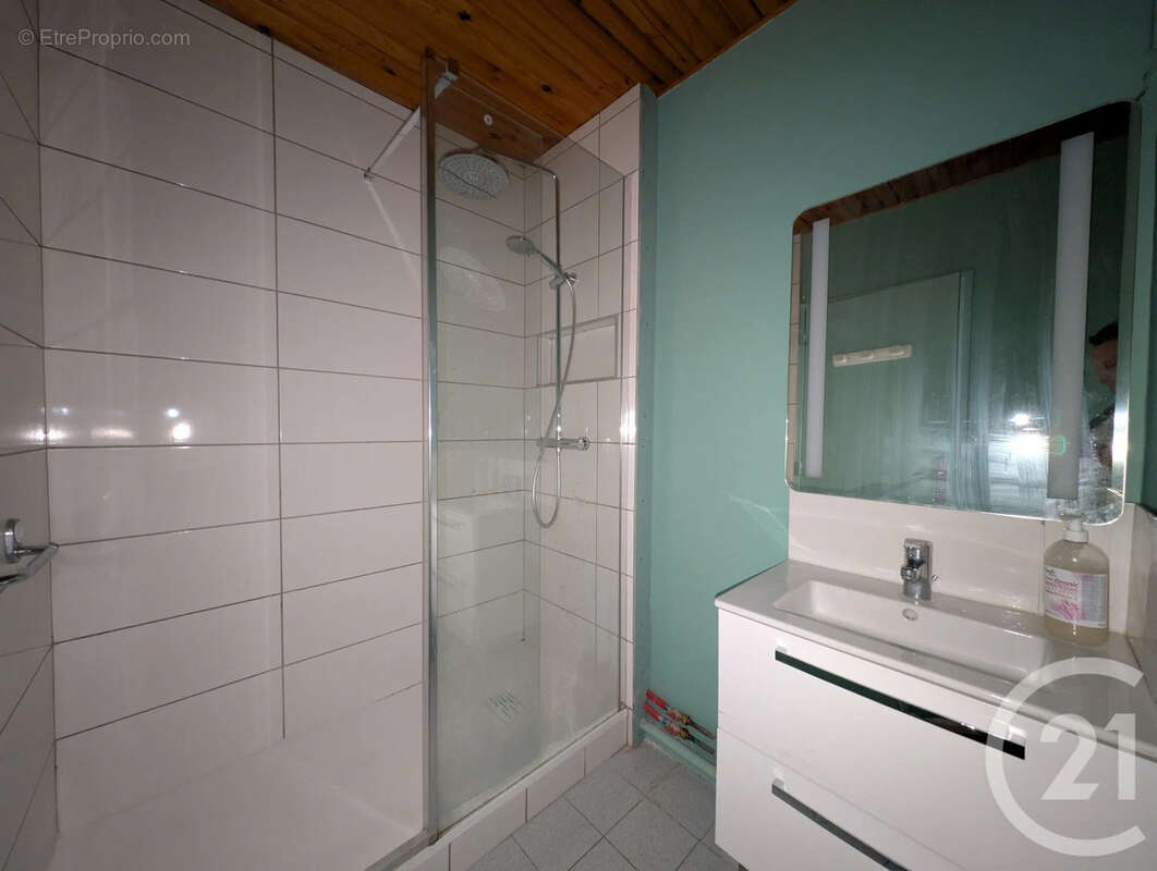 Appartement 76 m² à Limoges  - photo 10