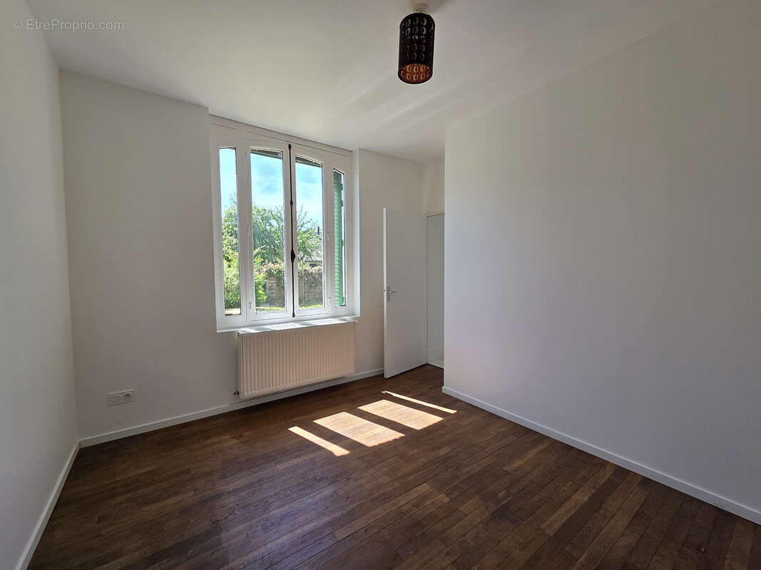 Appartement à LA CHAPELLE-SAINT-LUC