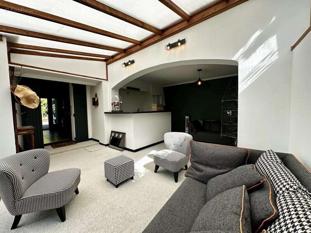 Maison à LES ANGLES