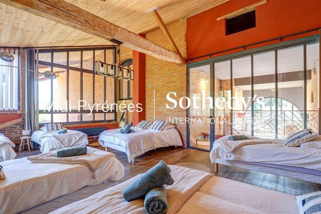 Maison à LAYRAC-SUR-TARN