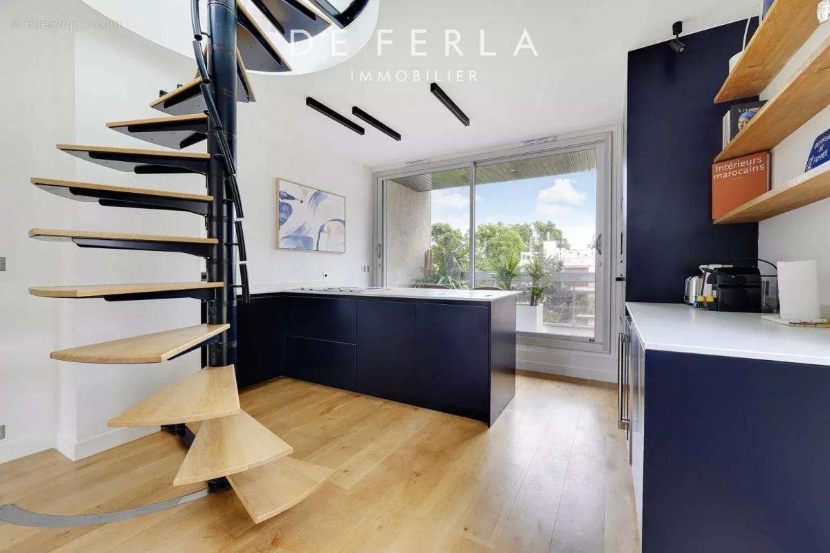Boulogne-Billancourt – Avenue Robert Schuman  Duplex d'exception et terrasse panoramique - photo 4