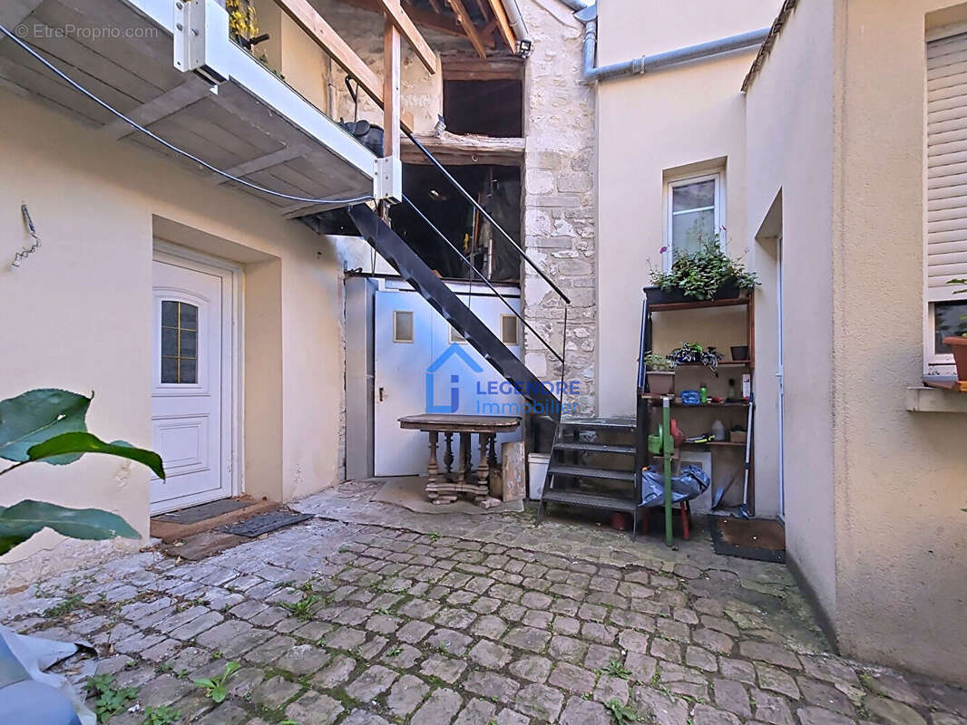 Immeuble Pierrelaye - photo 2