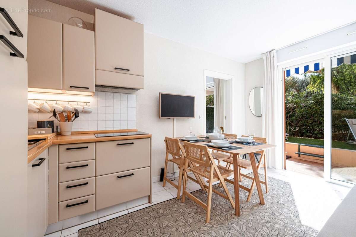 Appartement à ROQUEBRUNE-CAP-MARTIN