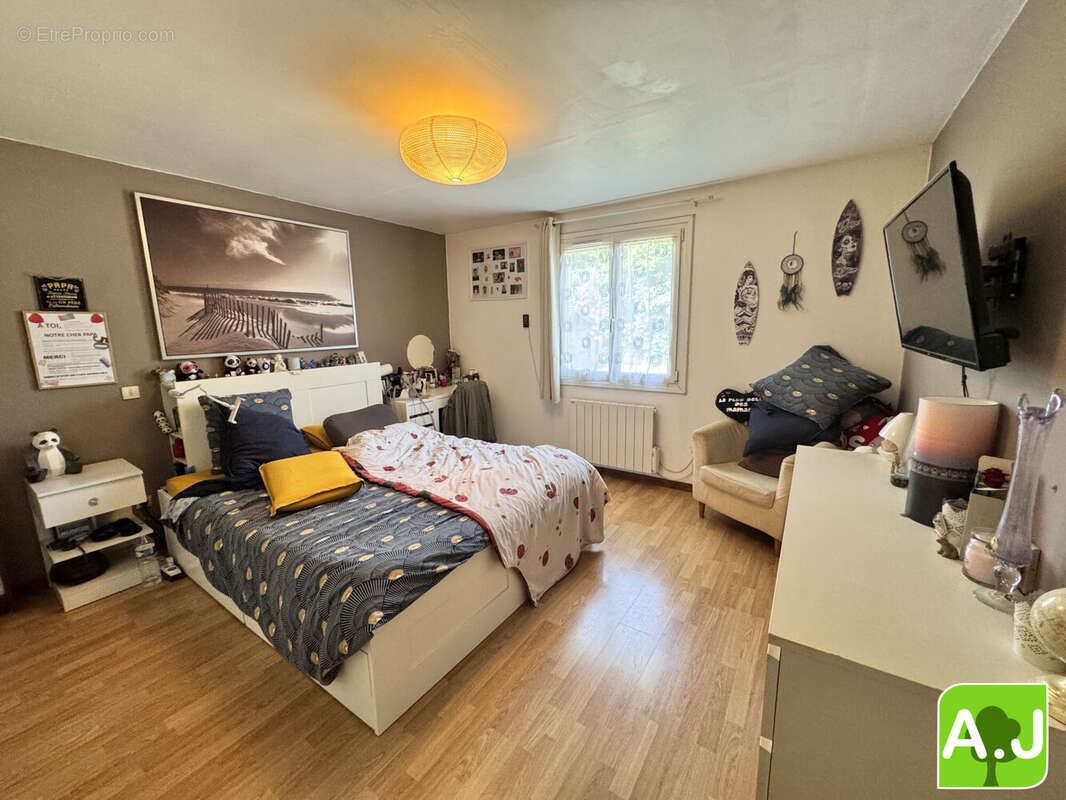 Maison 110 m² à Garennes-Sur-Eure  - photo 7