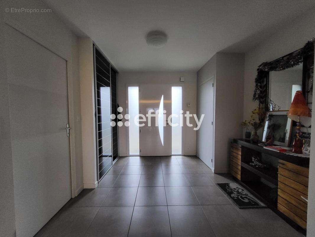 Maison à MONTAUBAN-DE-BRETAGNE