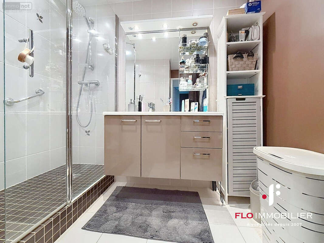 Appartement 78 m² à Caen  - photo 8