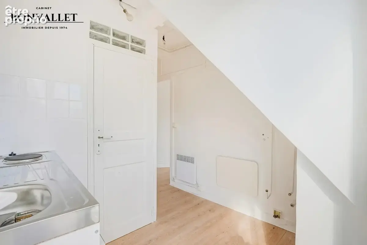 Métro félix faure – studio avec balcon et vue dégagée - photo 8
