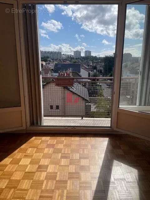 Appartement à CHATILLON