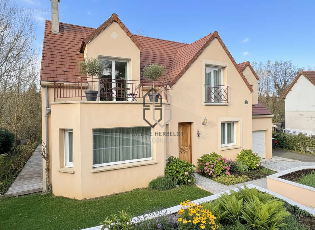 Maison à SUCY-EN-BRIE