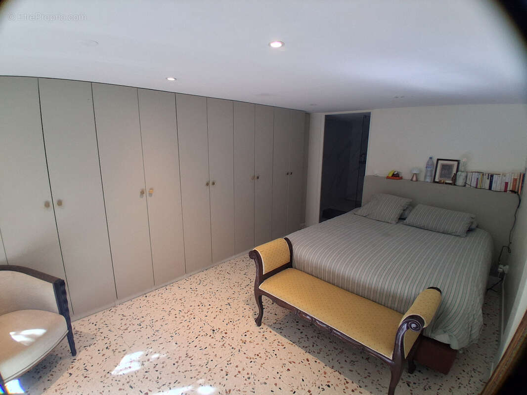 Maison à FONTVIEILLE