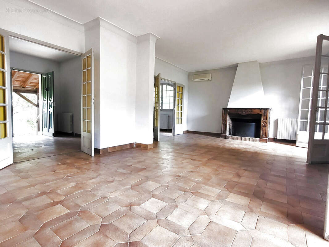 Vente maison 7 pieces quartier camplanier nîmes - photo 3