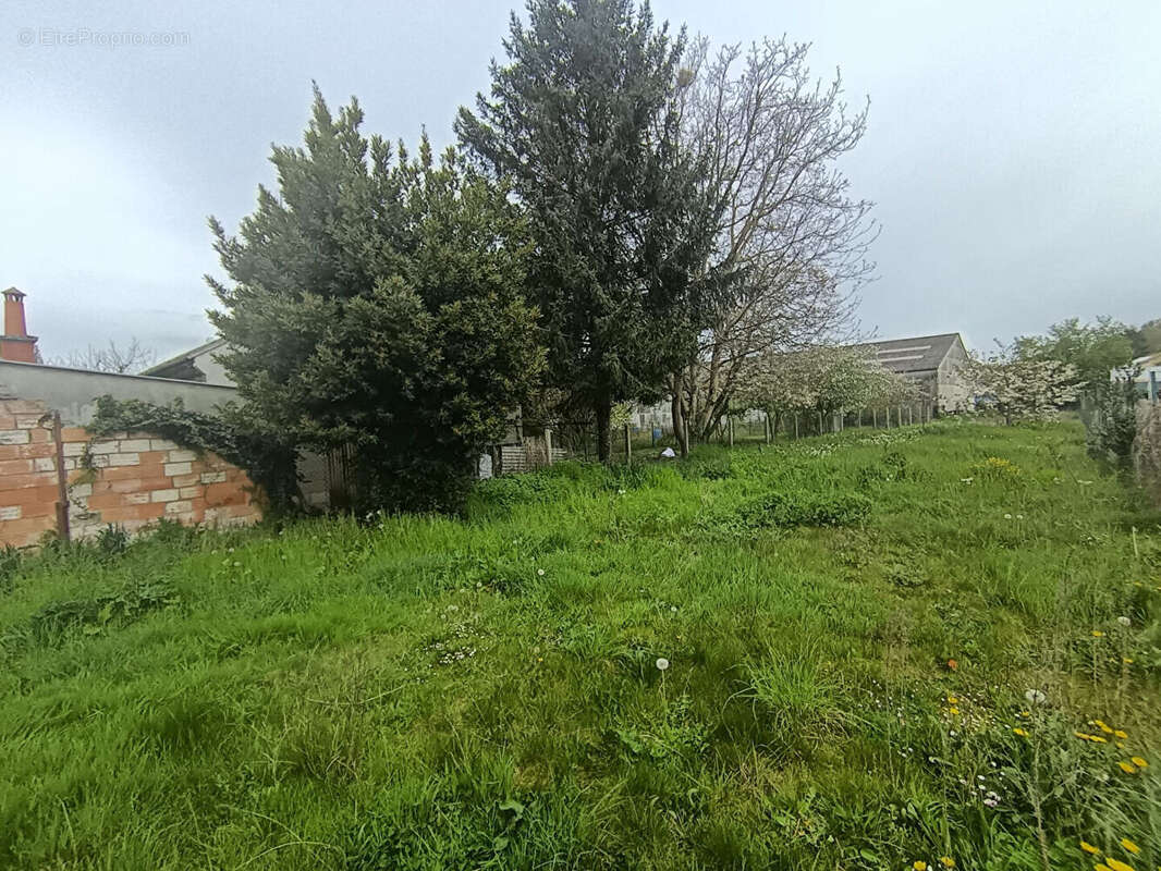 Maison à VILLENEUVE-SAINT-GERMAIN