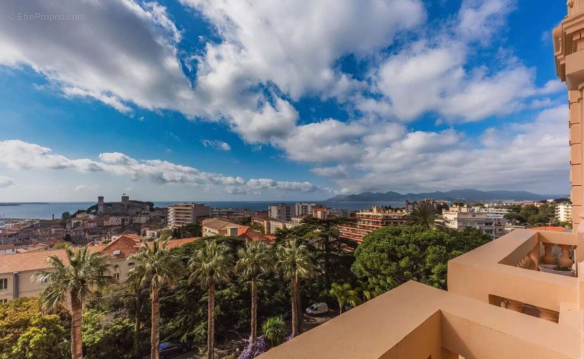 Cannes bourgeois dernier etage 3 pièces - photo 3