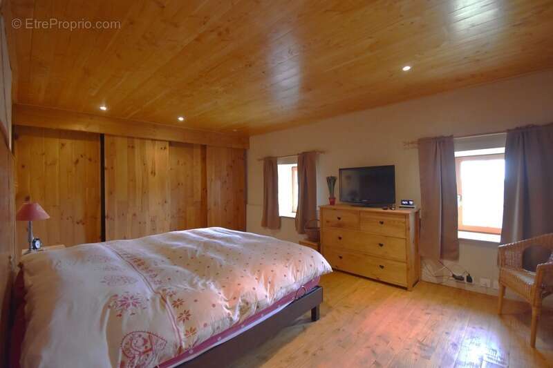 Maison à SAINT-JEURE-D'ANDAURE