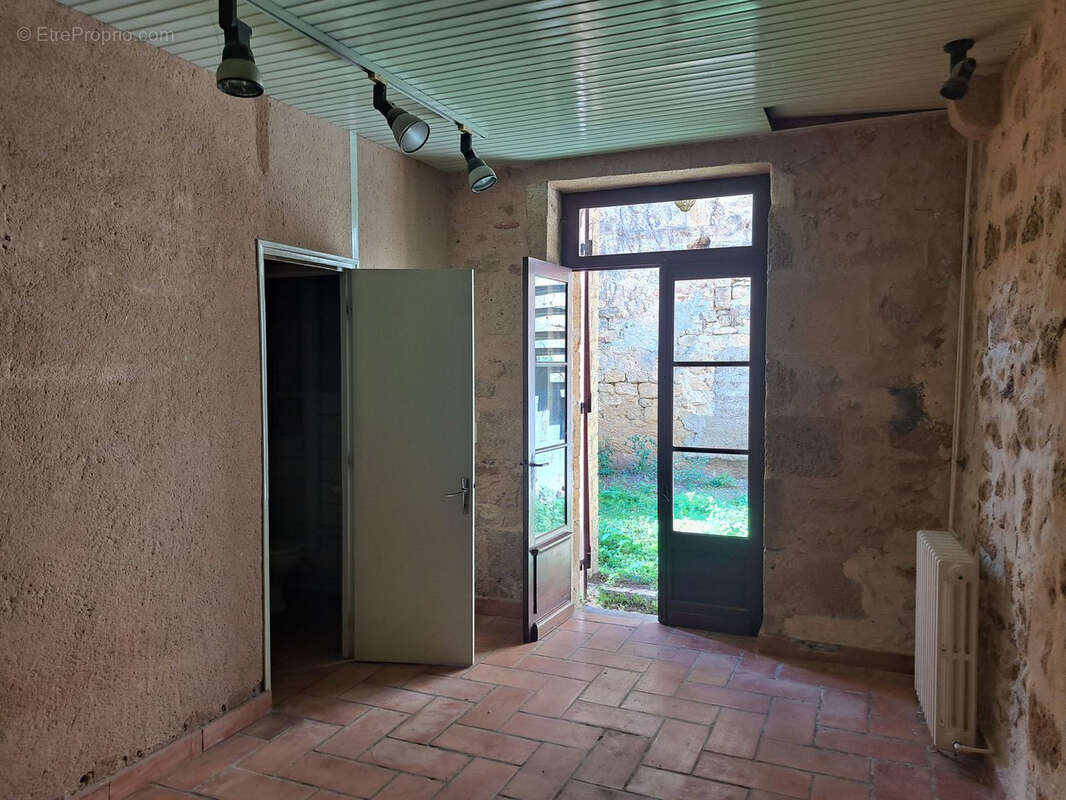 Maison à SAINT-MACAIRE
