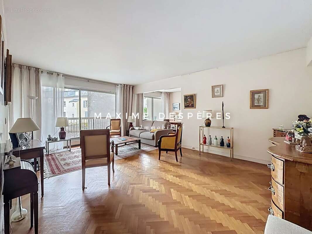 Appartement à VERSAILLES